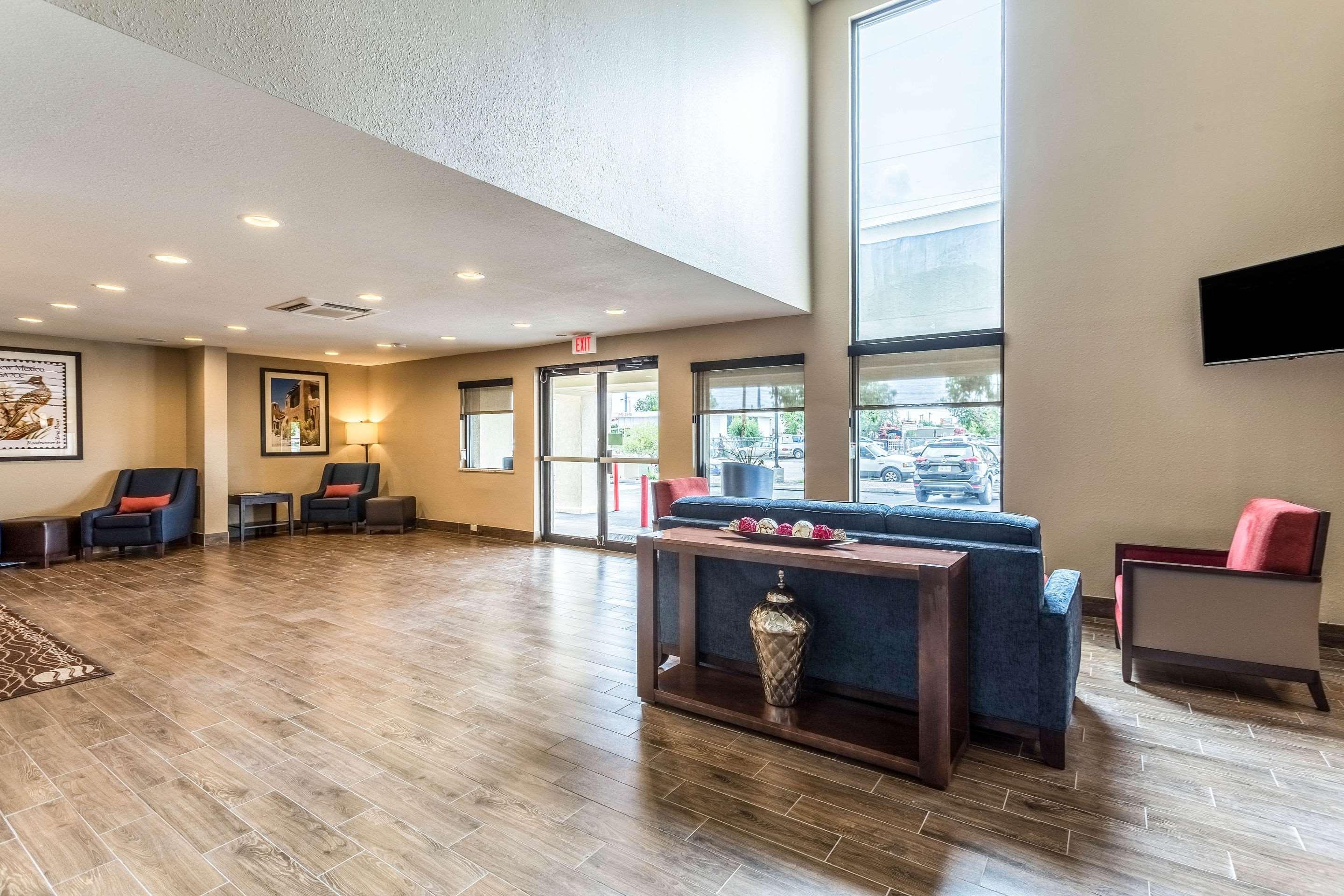 Comfort Inn & Suites Albuquerque Downtown Eksteriør billede