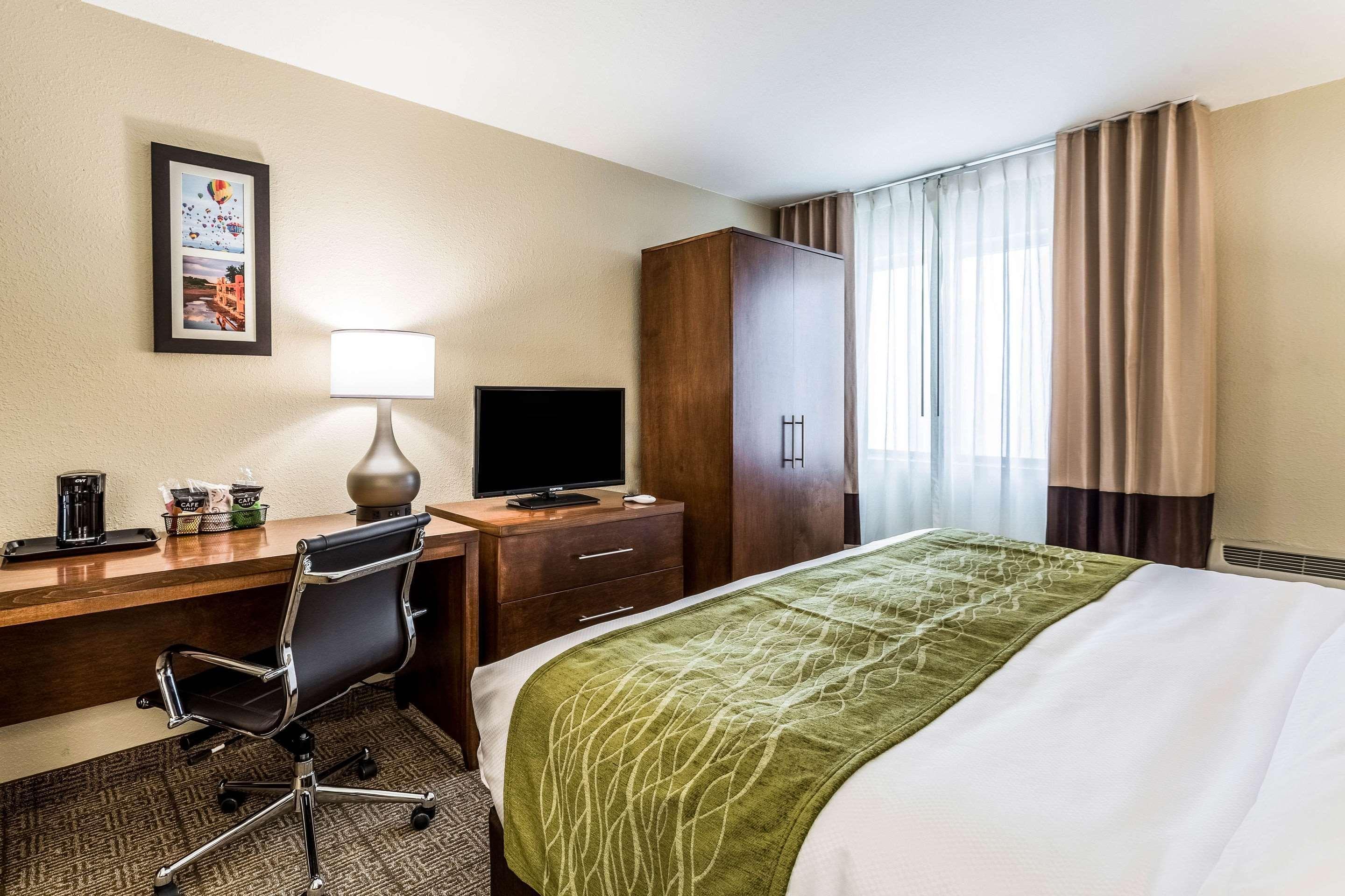 Comfort Inn & Suites Albuquerque Downtown Eksteriør billede