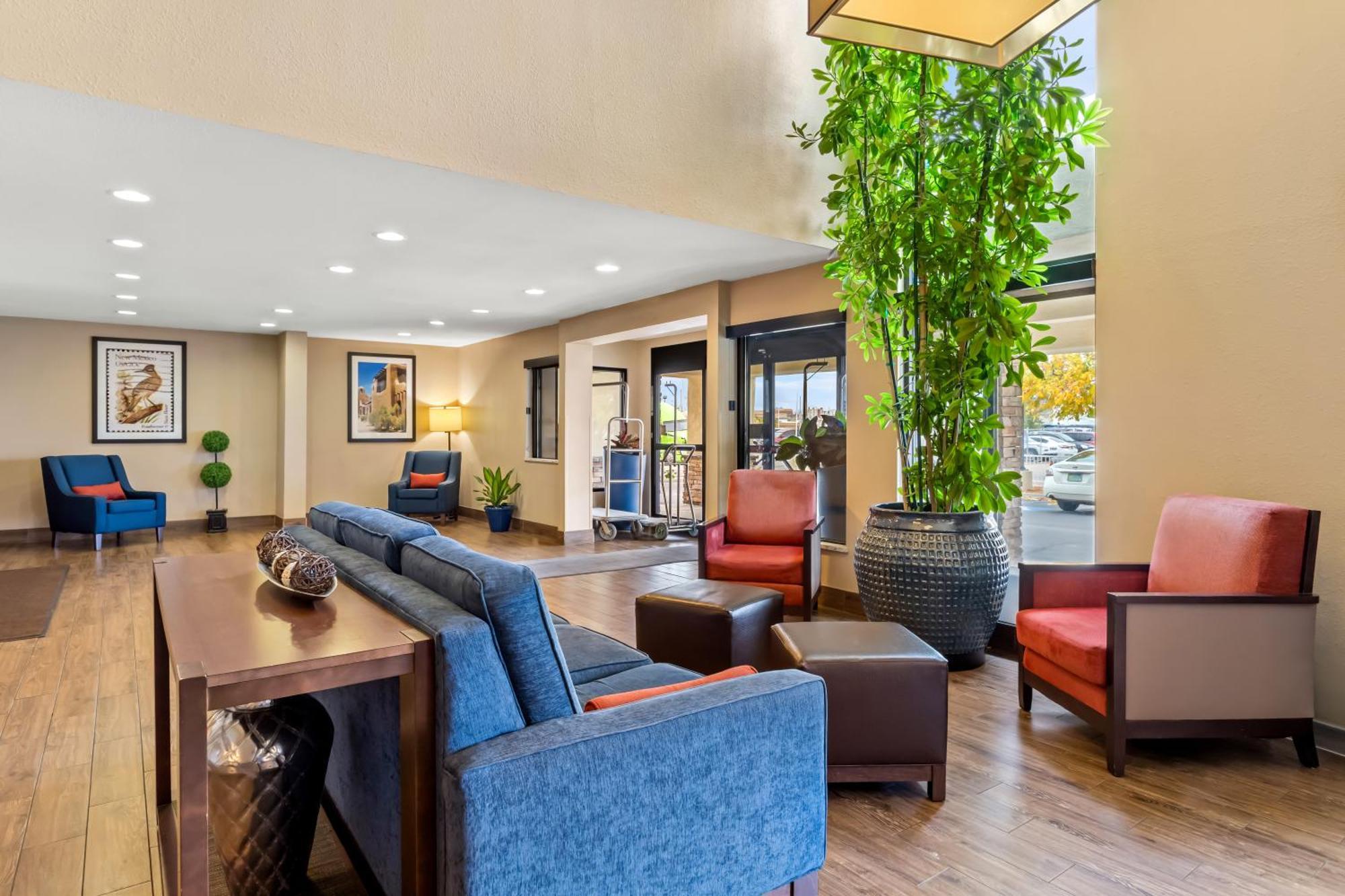 Comfort Inn & Suites Albuquerque Downtown Eksteriør billede
